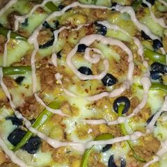 A picture of Pizza roti🍕.