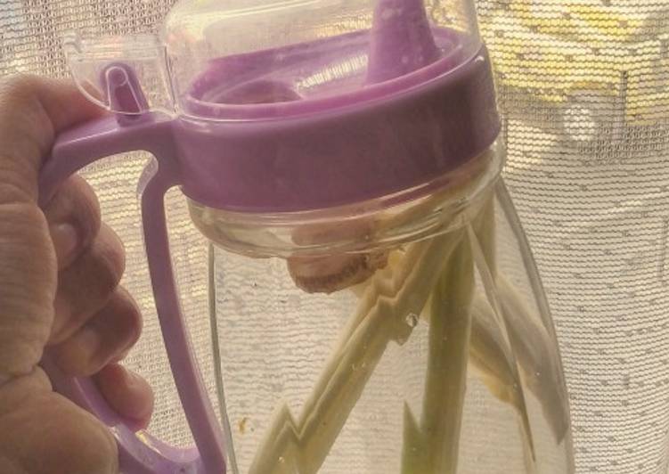 Cara buat Infused Water Serai dan Jahe  yang Lezat Sekali