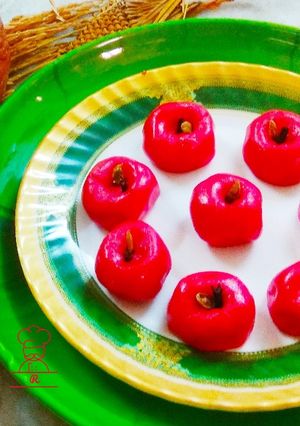 A picture of Apple sandesh.