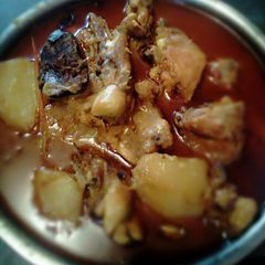 A picture of Chicken curry.
