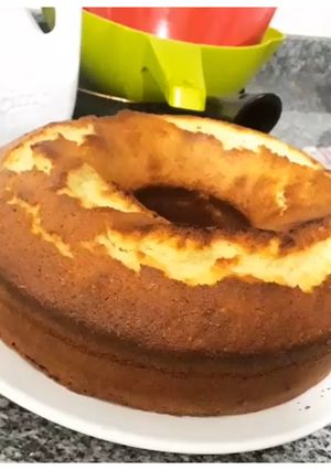 Una foto de Torta húmeda de limón