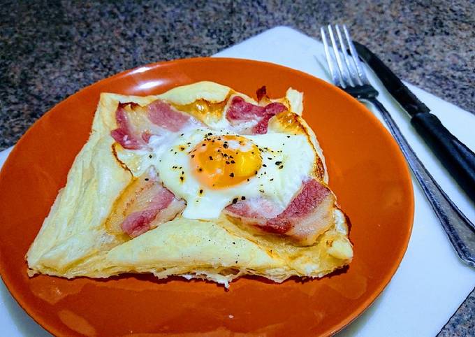 Egg and Bacon Squares