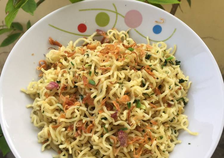 Oseng Mie Tidak Pedas