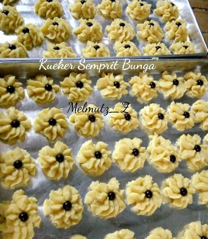 Foto resep 18. KueKer Semprit Bunga 1 kg