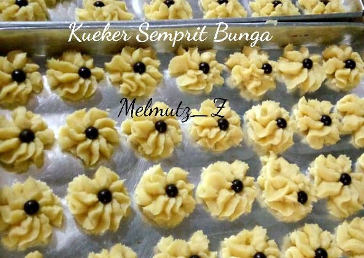 Resep 18 Kueker Semprit Bunga 1 Kg Oleh Melmutzz Cookpad