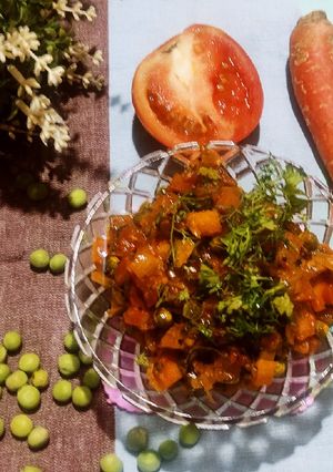 हिवाळा स्पेशल मिक्स भाजी (Winter Special Mix Bhaji Recipe In Marathi) रेसिपी चे मुख्य फोटो 