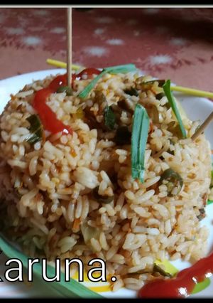 A picture of Chinese Fried Rice.
