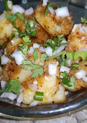 A picture of Aloo Chaat.