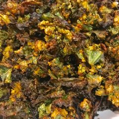 A picture of Nutty Kale Crisps.