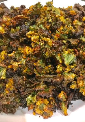 A picture of Nutty Kale Crisps.