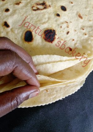 A picture of Naan/shawarma Bread.