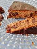 Tarta de almendras, nueces y dátiles sin gluten