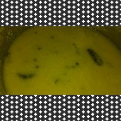 A picture of Dahi kadhi.