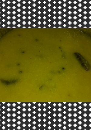 A picture of Dahi kadhi.