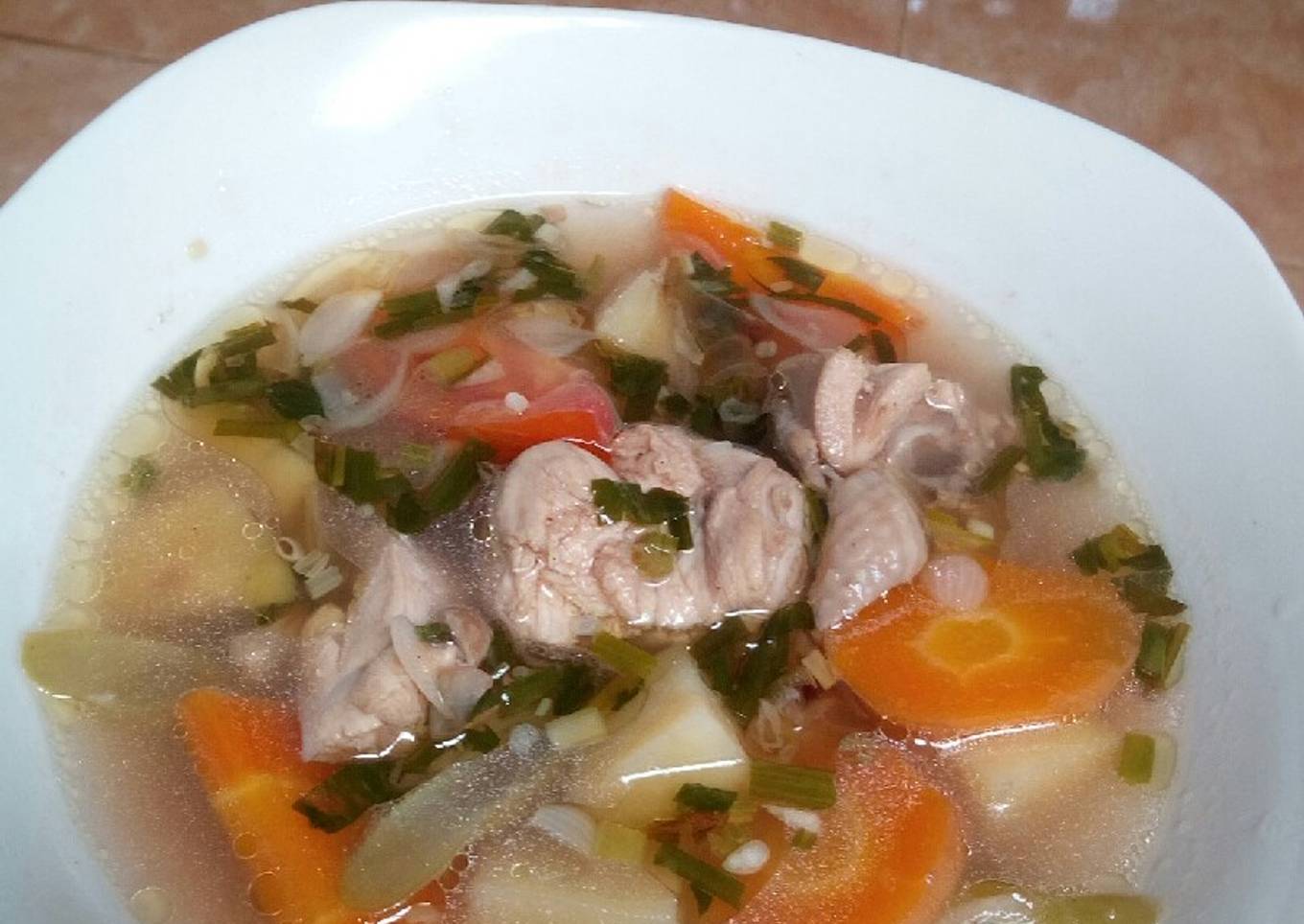 Sup ayam kentang wortel buncis istimewa
