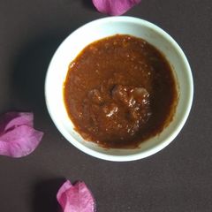 A picture of Momos chutney.