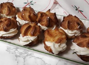 Foto principal de Profiteroles con nata