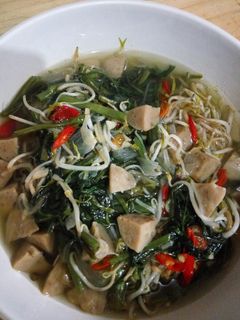 Foto resep Tumis Kangkung toge bakso