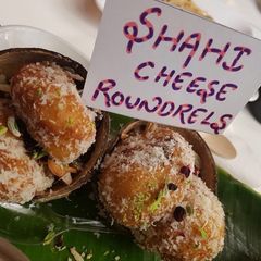 Shahi cheese roundrels A picture of Shahi cheese roundrels.
