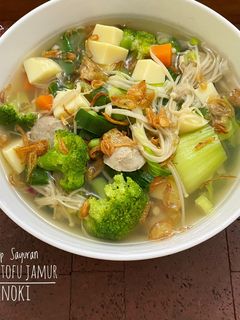 Foto resep Soup Sayuran Bakso Tofu Jamur Enoki