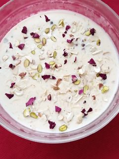 ખીર (Kheer Recipe In Gujarati) રેસીપી મુખ્ય ફોટો
