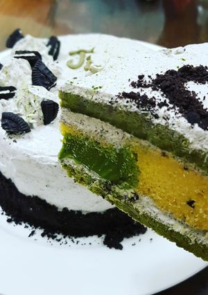 Hình của món Oreo matcha cake.