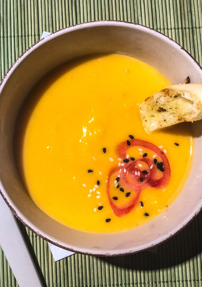 Una foto de Zapallona la sopa(Sopa crema de calabaza)