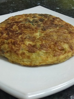 Una foto de Tortilla de espinacas y champiñones