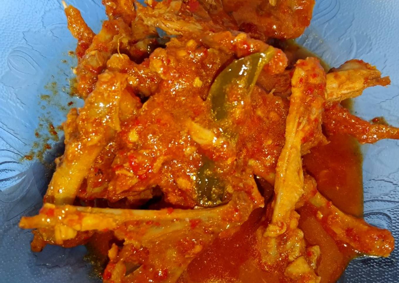 Balungan ayam bumbu merah