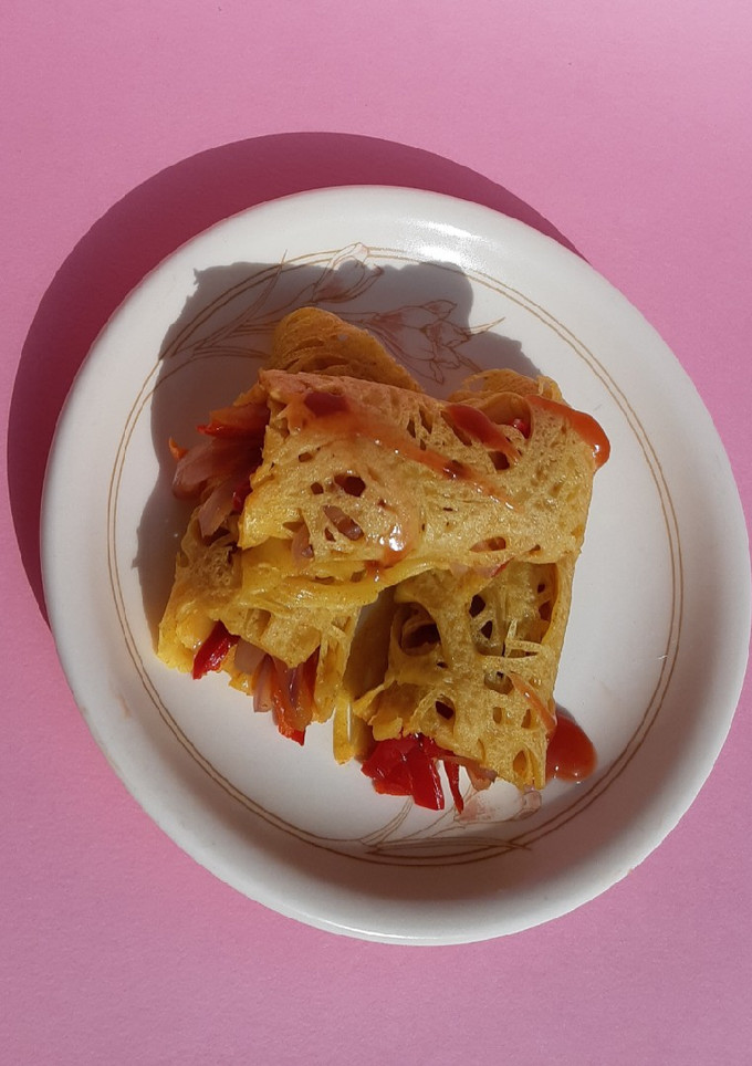 A picture of How to make stuffed roti jala!.