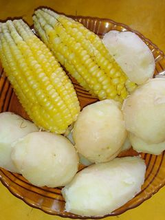 Una foto de Papas con Choclos