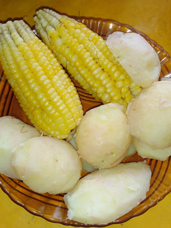 Una foto de Papas con Choclos