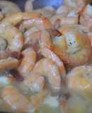 Camarones al ajillo