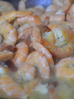 Una foto de Camarones al ajillo