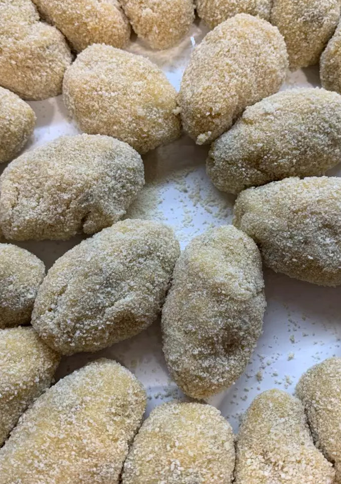 Una foto de Croquetas de champiñón y berenjenas