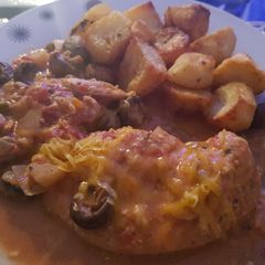 A picture of My Slow cooked chicken Breasts and Button Mushrooms,😀.