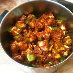 A picture of Mango pickle - Ava pacchadi.