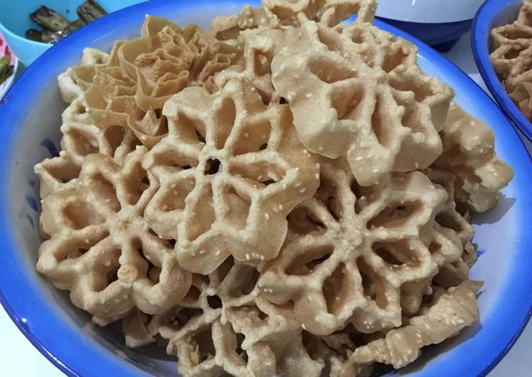 Resep Kembang goyang renyah