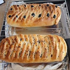 Chicken Cheese Bread 😍😋 A picture of Chicken Cheese Bread 😍😋.