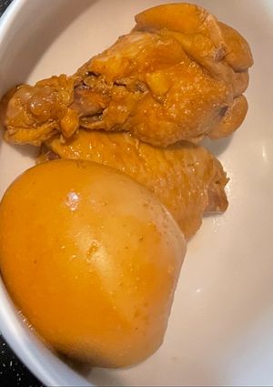 滷雞腿，滷蛋 的食譜成品照片