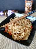 Wok de spaghetti con verduras