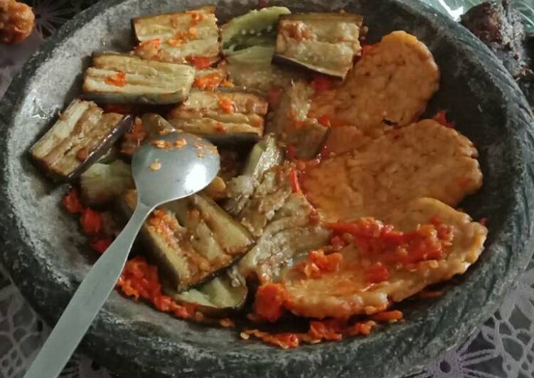 Resep Sambel Korek Tempe Terong, Lezat