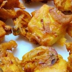 A picture of Onion Cheese Pakoda.