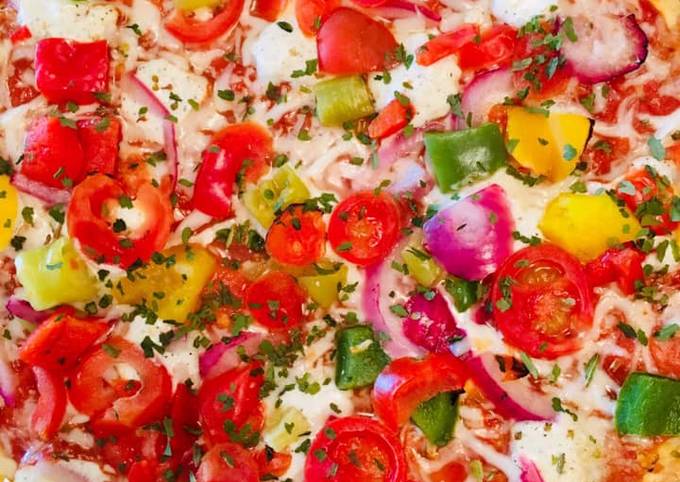 Pizza-Wrap aux Poivrons colorés Tomates cerises Oignons rouge et Ails des Ours