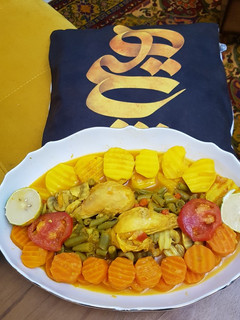 عکسی از دستور خوراکمرغ و سبزیجات