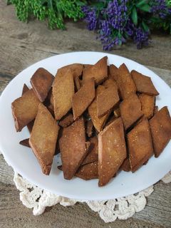 बाजरीच्या कापण्या (Bajrichya Kapnya Recipe In Marathi) रेसिपी चे मुख्य फोटो