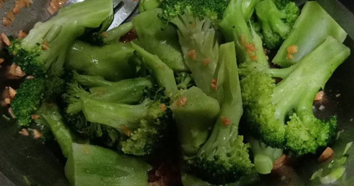 Resep Brokoli rebus  butter bawang putih goreng oleh 