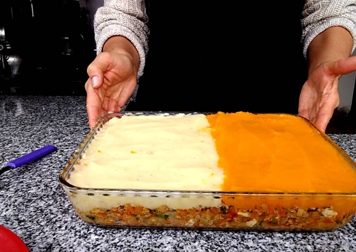 Pastel de carne de cerdo bicolor...