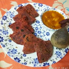 A picture of Beetroot paratha.