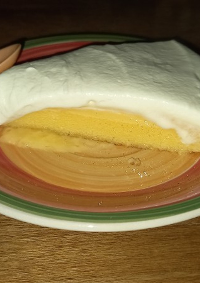 Una foto de Torta flan sin horno 🍮 ♡
